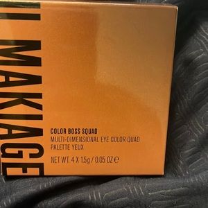 I’ll Makiage multi-dimensional eye color quad palette in Workaholic